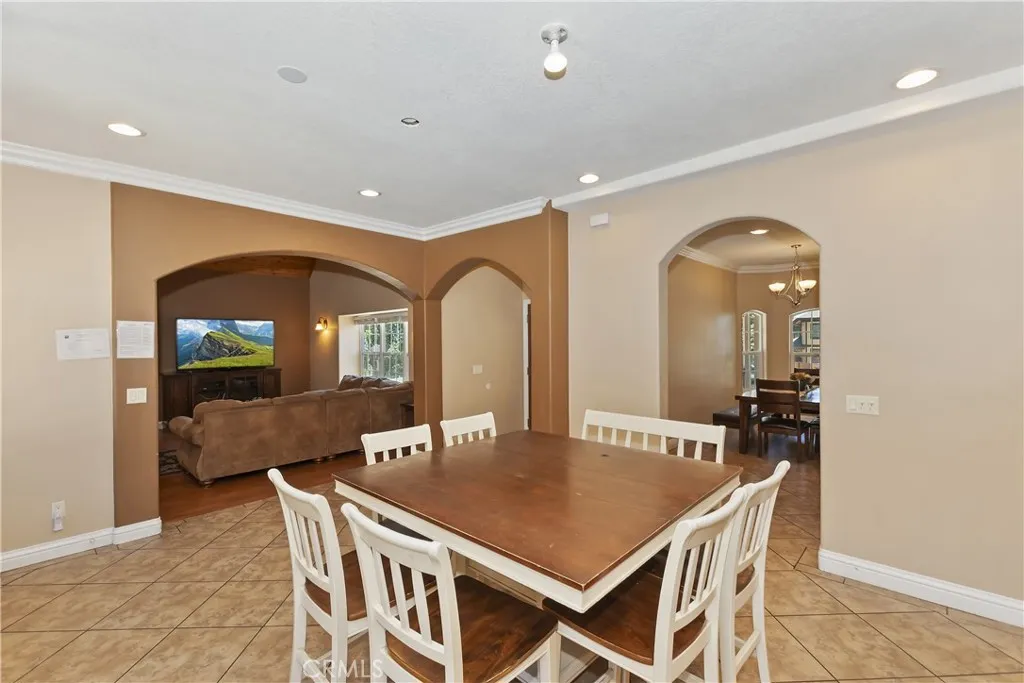 494 Lakeview Court, Big Bear Lake, California 92315 home-pic-14