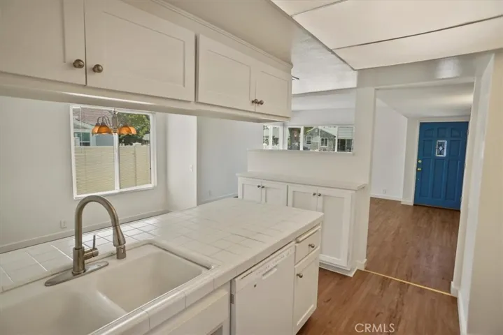 1138 N Valley Street, Burbank, California 91505