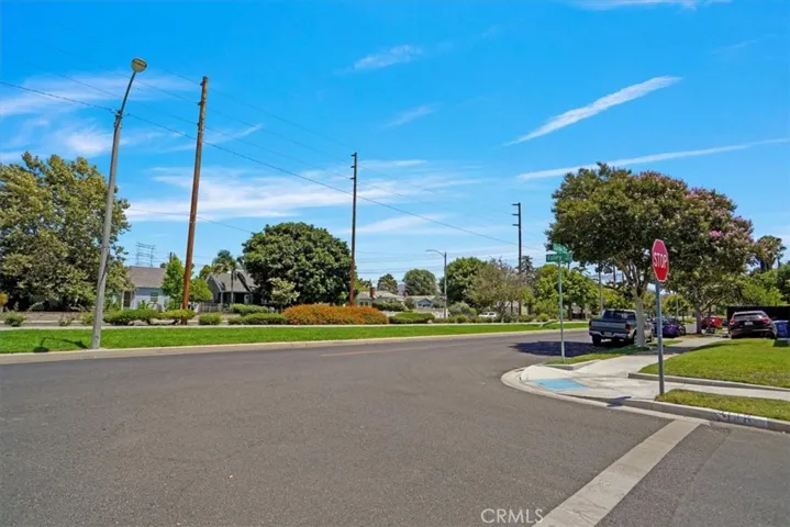 1138 N Valley Street, Burbank, California 91505