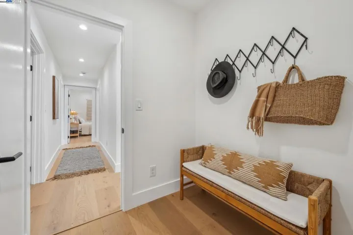 1127 Wellington Street, Oakland, California 94602