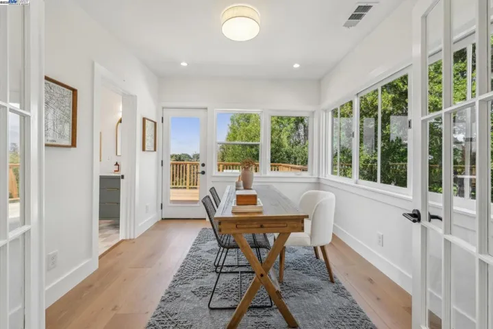 1129 Wellington Street, Oakland, California 94602