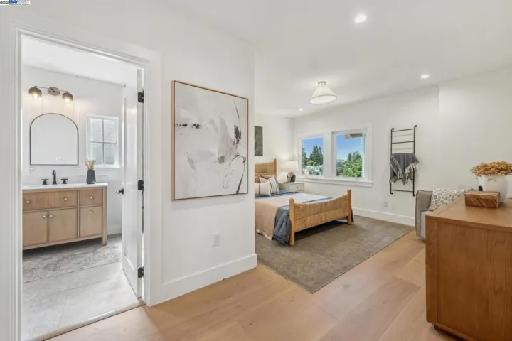 1129 Wellington Street, Oakland, California 94602