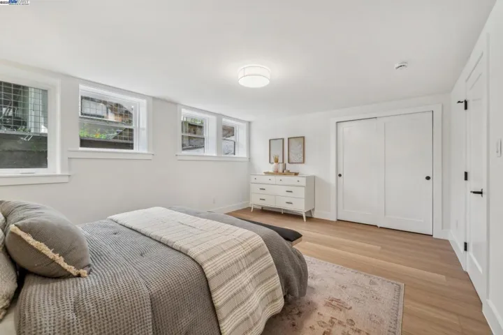 1129 Wellington Street, Oakland, California 94602