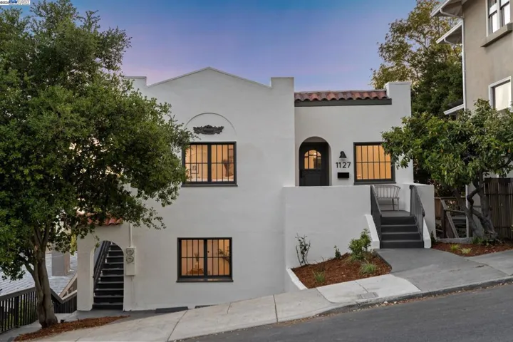 1129 Wellington Street, Oakland, California 94602