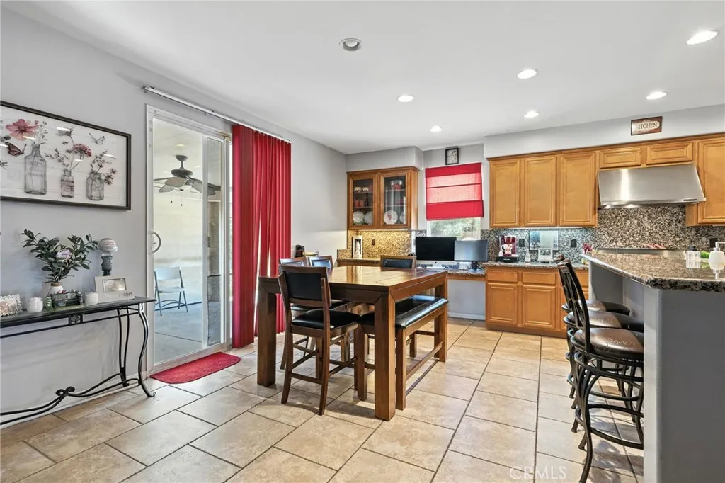 14253 Wolfhound Street, Eastvale, California 92880 home-pic-9