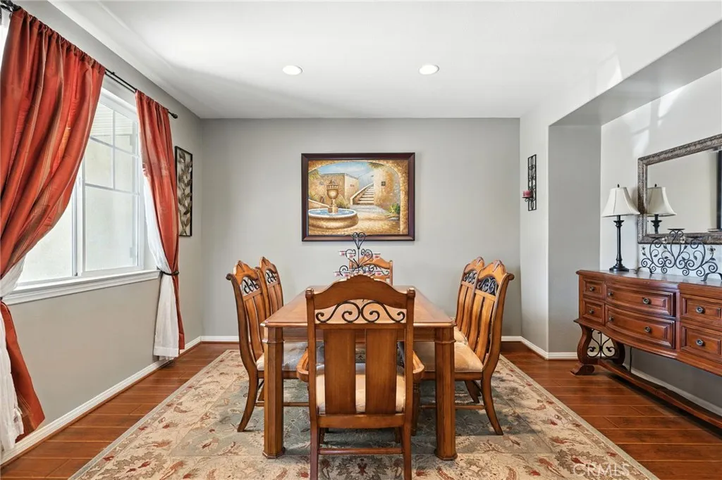 14253 Wolfhound Street, Eastvale, California 92880 home-pic-3