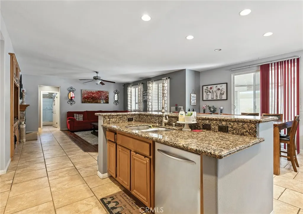 14253 Wolfhound Street, Eastvale, California 92880 home-pic-8