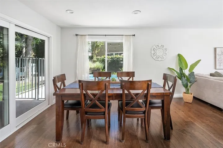 25654 Velan Drive, Valencia, California 91355