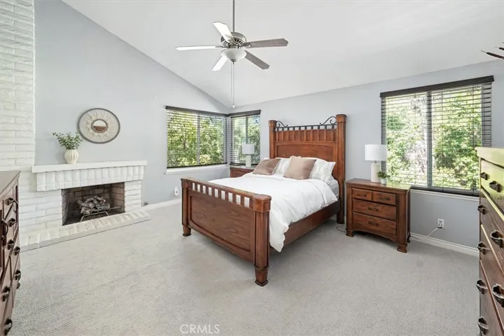 25654 Velan Drive, Valencia, California 91355