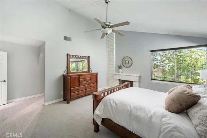 25654 Velan Drive, Valencia, California 91355
