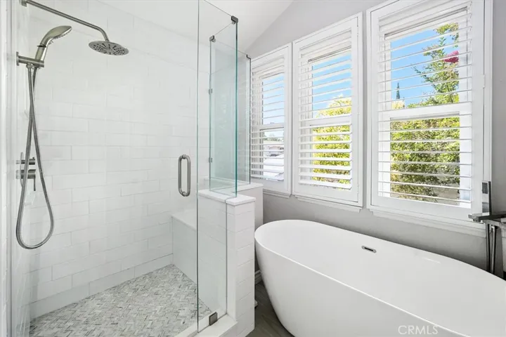 25654 Velan Drive, Valencia, California 91355