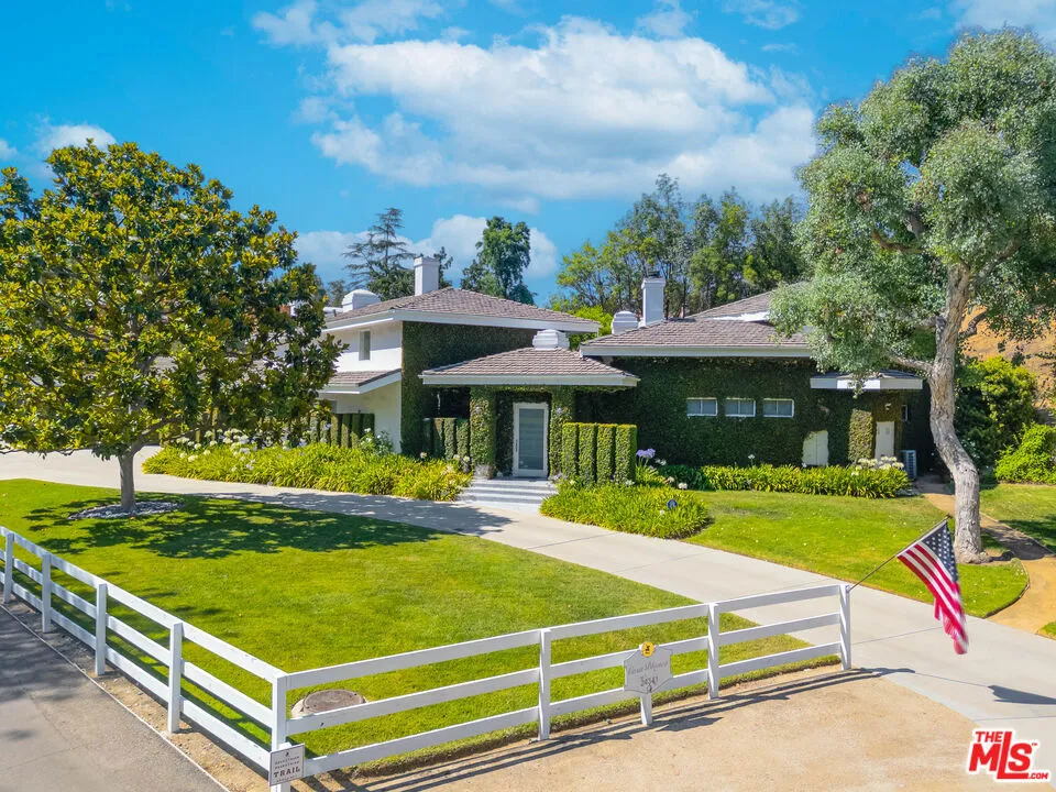 24341 Bridle Trail Road, Hidden Hills, California 91302 home-pic-35