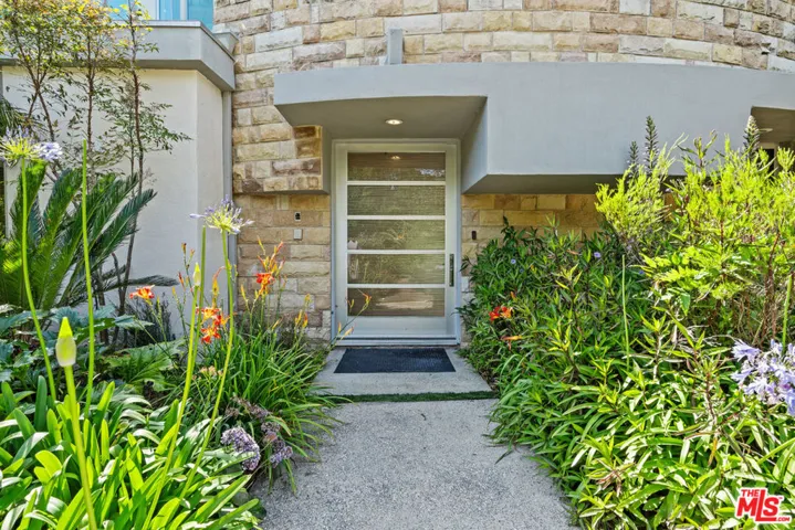 6047 Cavalleri Road, Malibu, California 90265