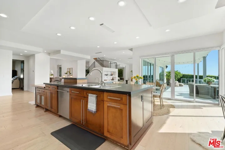 6047 Cavalleri Road, Malibu, California 90265