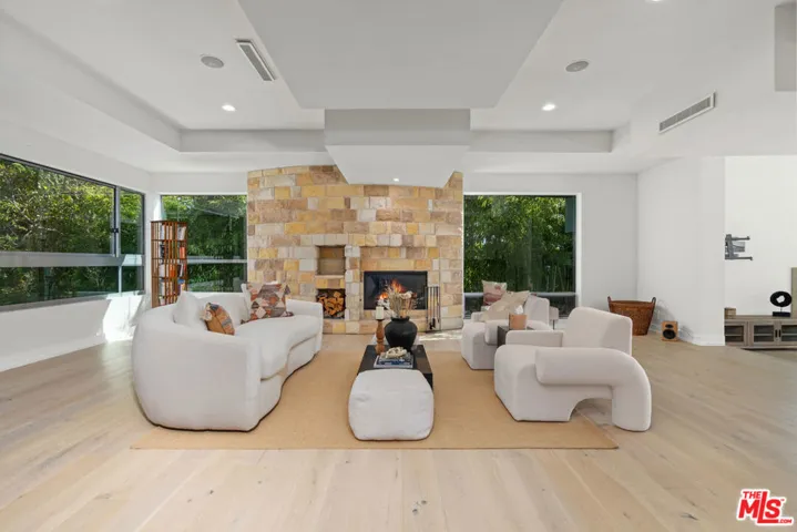 6047 Cavalleri Road, Malibu, California 90265