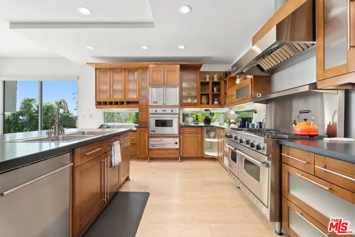 6047 Cavalleri Road, Malibu, California 90265