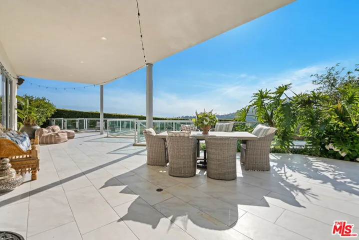 6047 Cavalleri Road, Malibu, California 90265