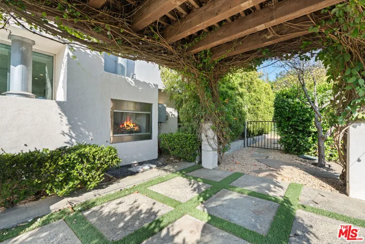6047 Cavalleri Road, Malibu, California 90265