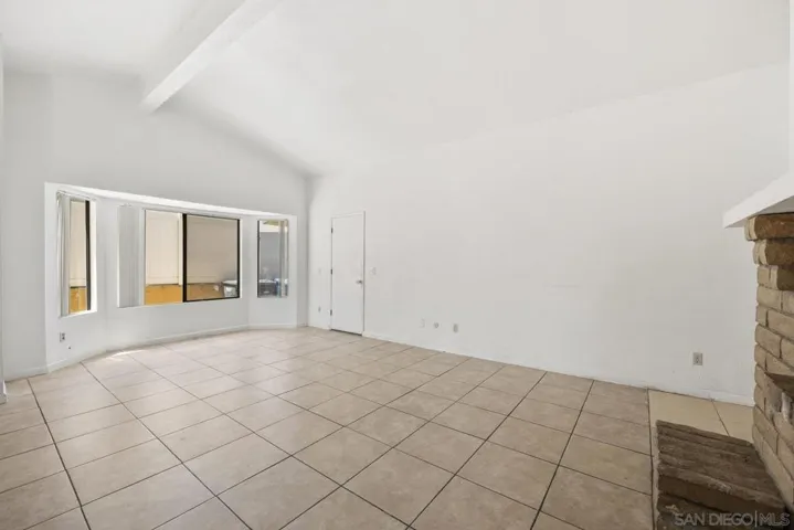 2070 Caraway St, Escondido, California 92026