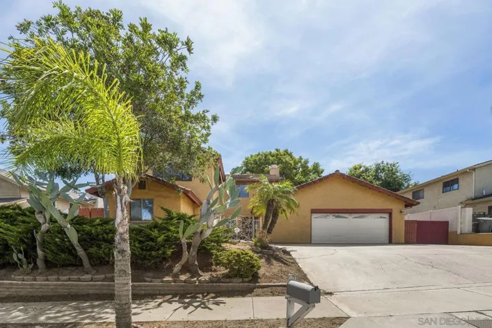 2070 Caraway St, Escondido, California 92026