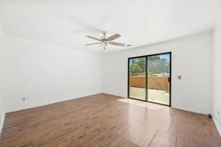 2070 Caraway St, Escondido, California 92026