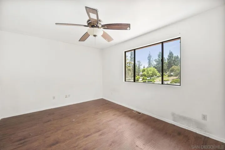 2070 Caraway St, Escondido, California 92026
