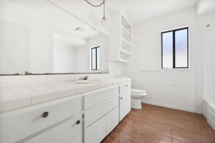 2070 Caraway St, Escondido, California 92026