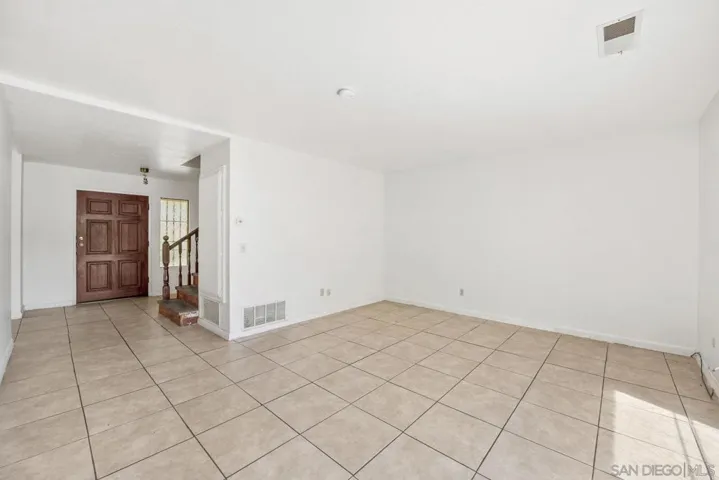 2070 Caraway St, Escondido, California 92026