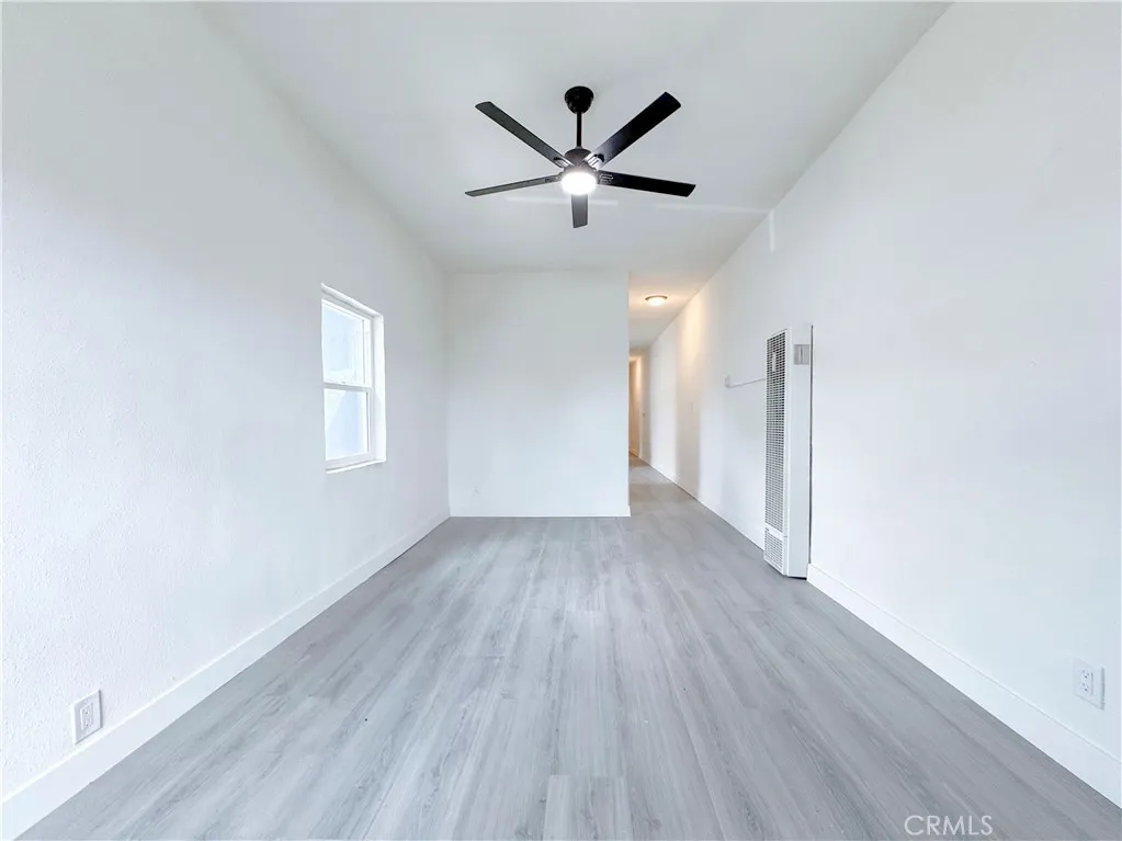 10408 Kalmia Street, Los Angeles, California 90002 home-pic-6