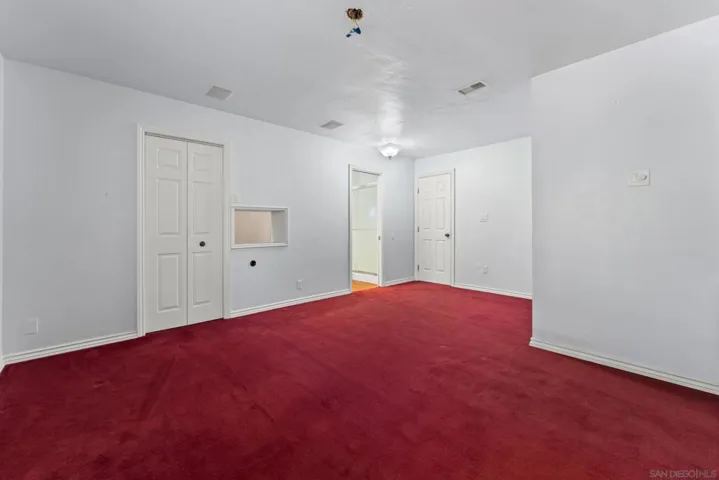 12830 Avenida La Valencia, Poway, California 92064