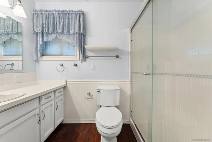 12830 Avenida La Valencia, Poway, California 92064