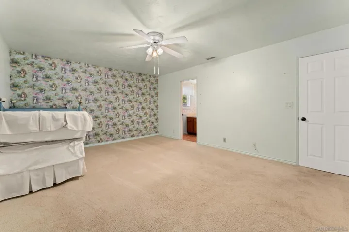 12830 Avenida La Valencia, Poway, California 92064