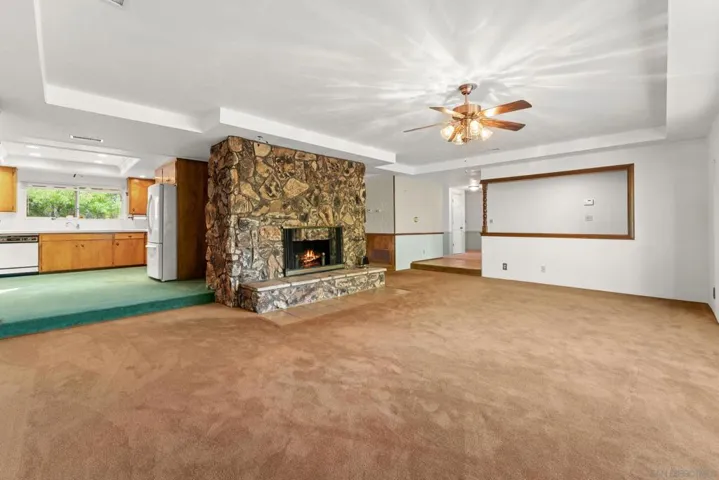 12830 Avenida La Valencia, Poway, California 92064