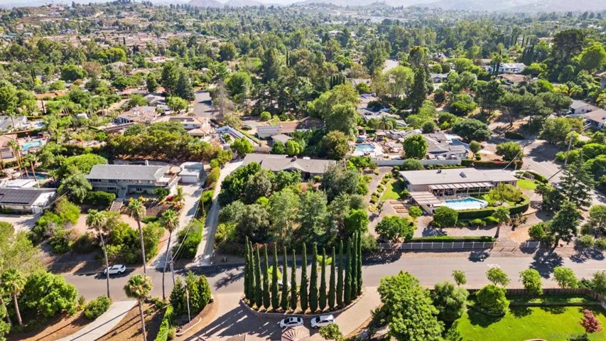 12830 Avenida La Valencia, Poway, California 92064