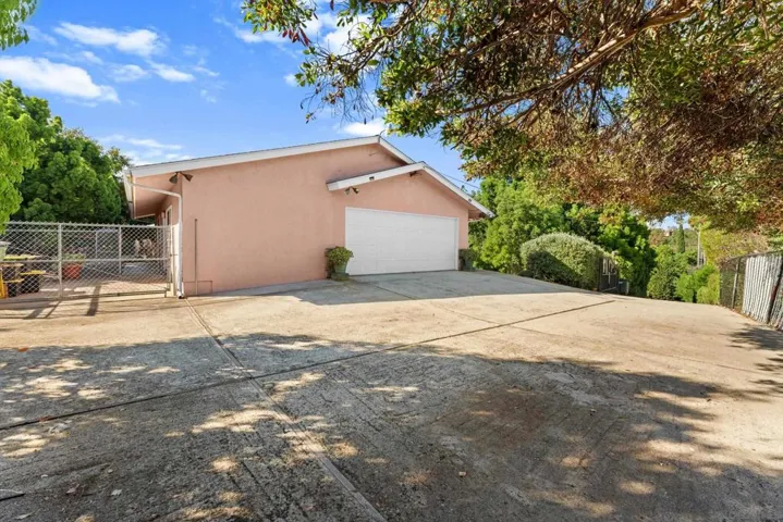 12830 Avenida La Valencia, Poway, California 92064