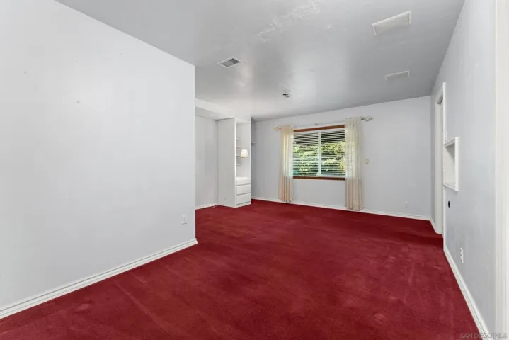12830 Avenida La Valencia, Poway, California 92064
