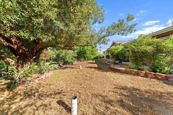 12830 Avenida La Valencia, Poway, California 92064