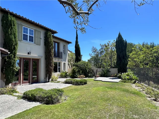 35 Hedgerow, Irvine, California 92603