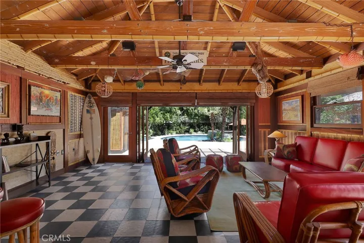 5866 Varna Avenue, Valley Glen, California 91401