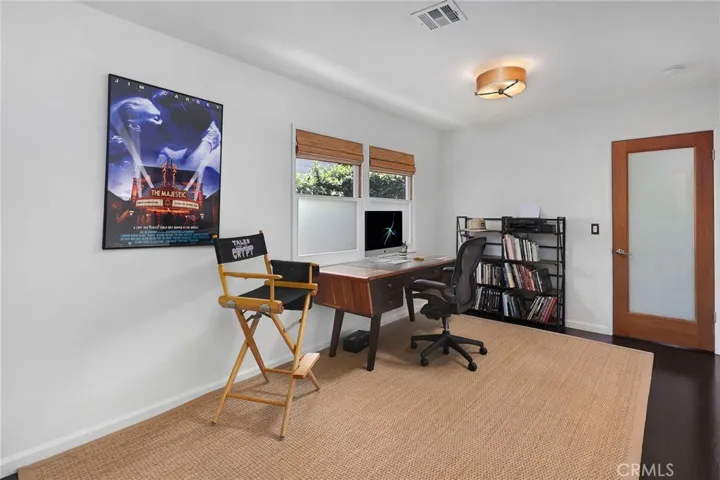 5866 Varna Avenue, Valley Glen, California 91401
