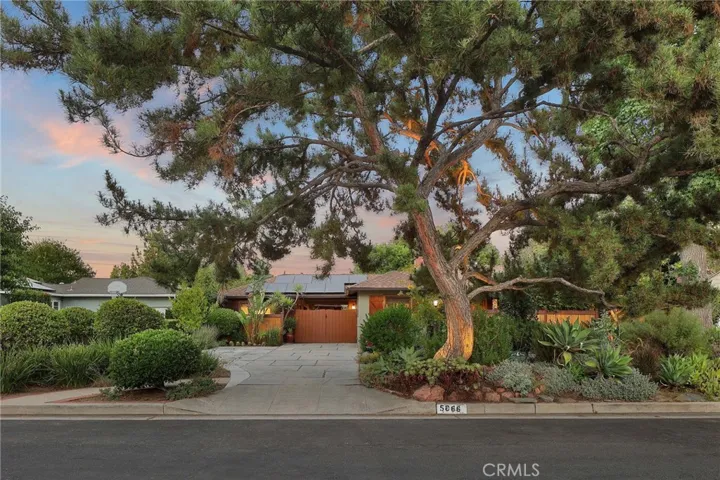 5866 Varna Avenue, Valley Glen, California 91401