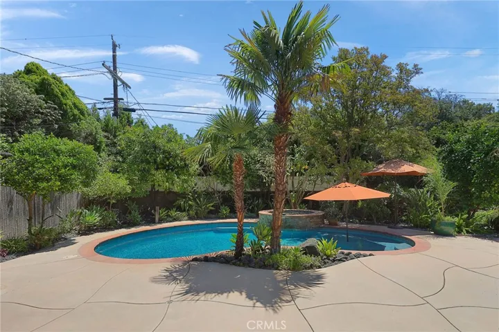 5866 Varna Avenue, Valley Glen, California 91401