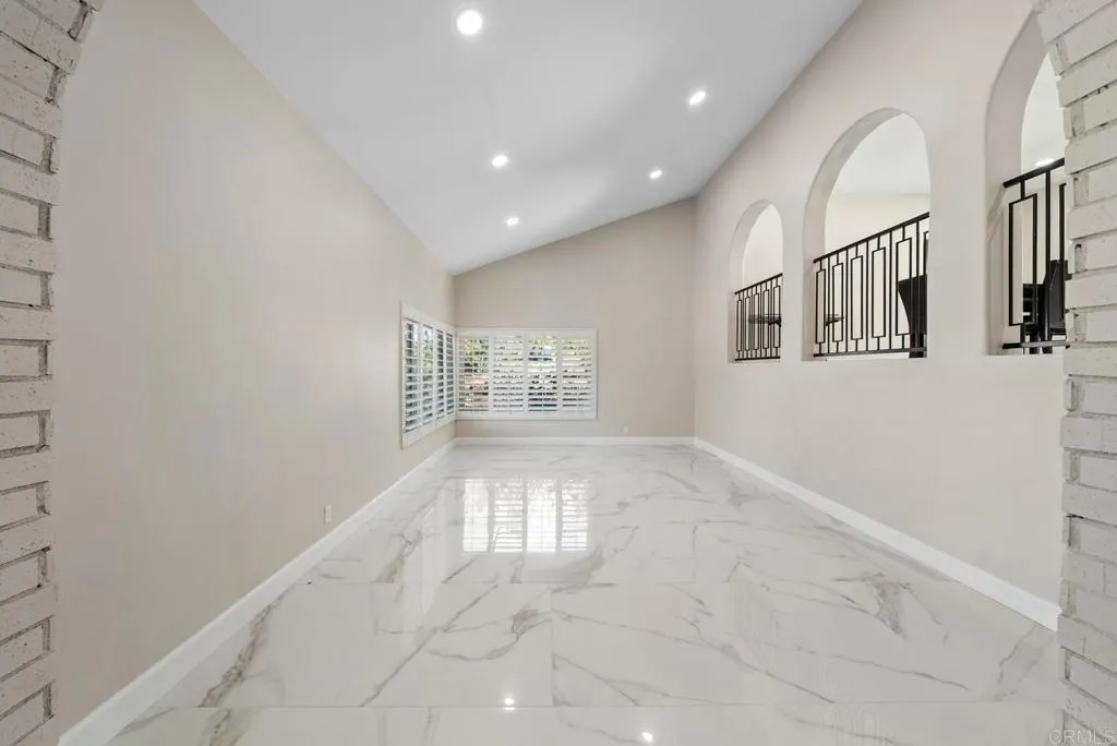 1223 Burris Drive, El Cajon, California 92019 home-pic-18