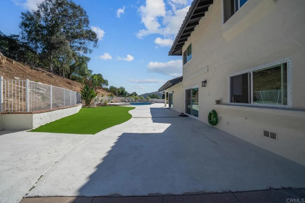 1223 Burris Drive, El Cajon, California 92019 home-pic-53