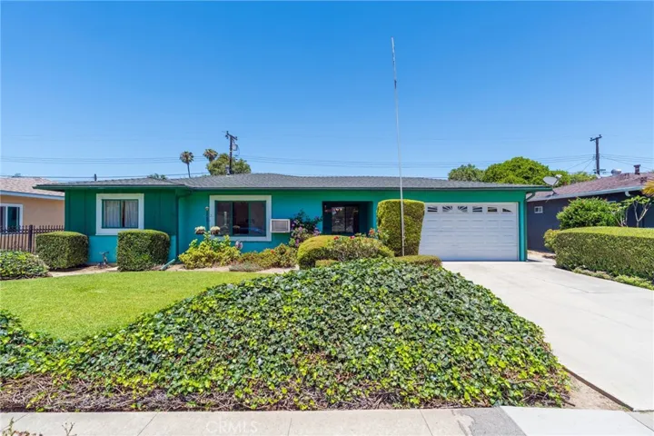2001 W Jan Way, Santa Ana, California 92704
