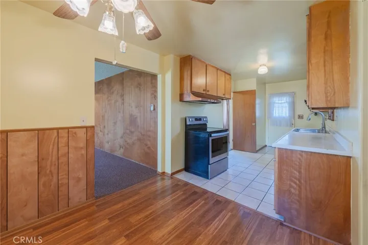 2001 W Jan Way, Santa Ana, California 92704