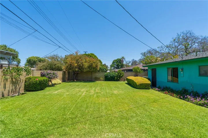 2001 W Jan Way, Santa Ana, California 92704