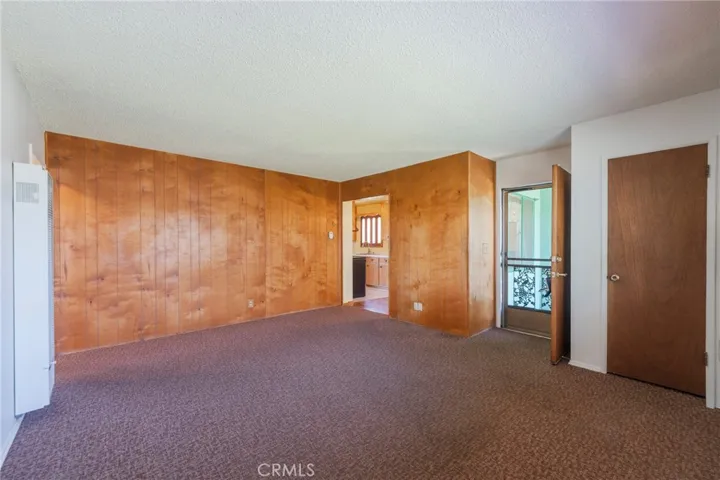 2001 W Jan Way, Santa Ana, California 92704