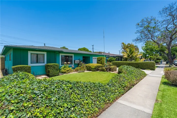 2001 W Jan Way, Santa Ana, California 92704