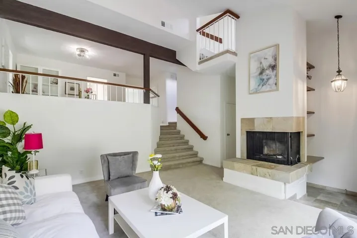3319 Caminito Eastbluff 181, La Jolla, California 92037
